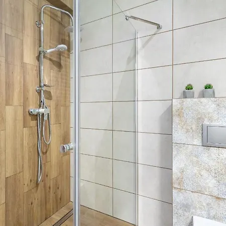 Tu I Teraz Шале *